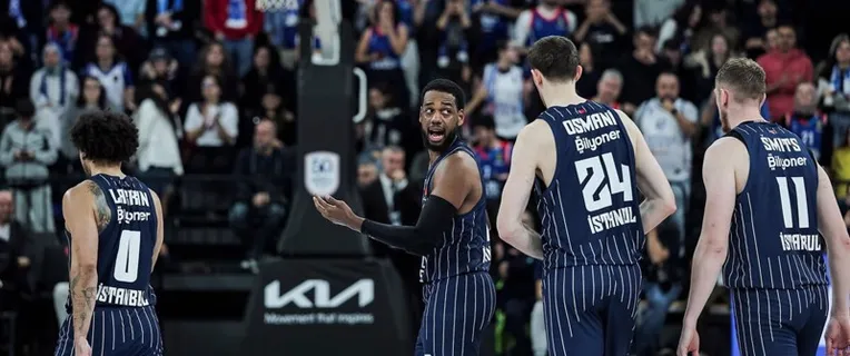 Anadolu Efes, Baskonia karşısında
