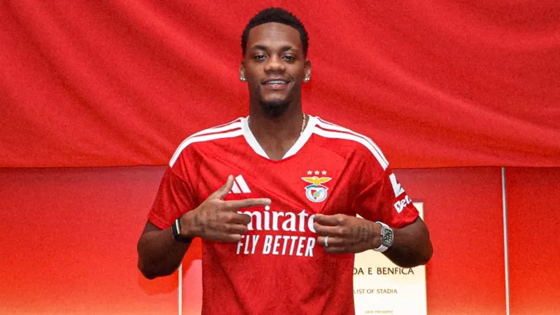 Jhon Duran, Benfica'da