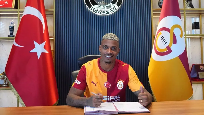 Galatasaray, Lemina ile sözleşme uzattı