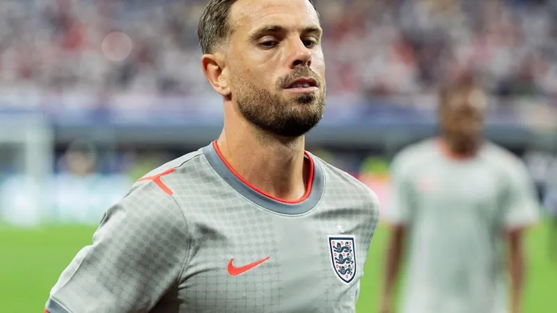Chelsea'nin gündemi Henderson