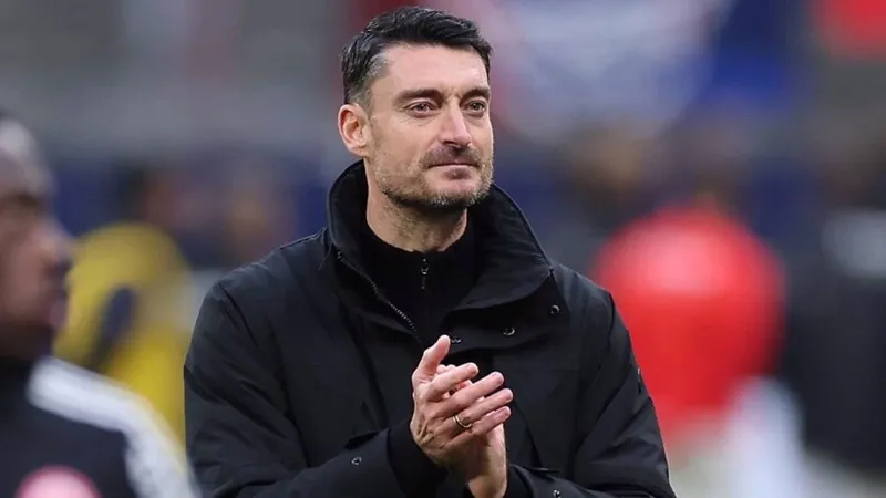 Albert Riera, Kızılyıldız'ın başına geçiyor
