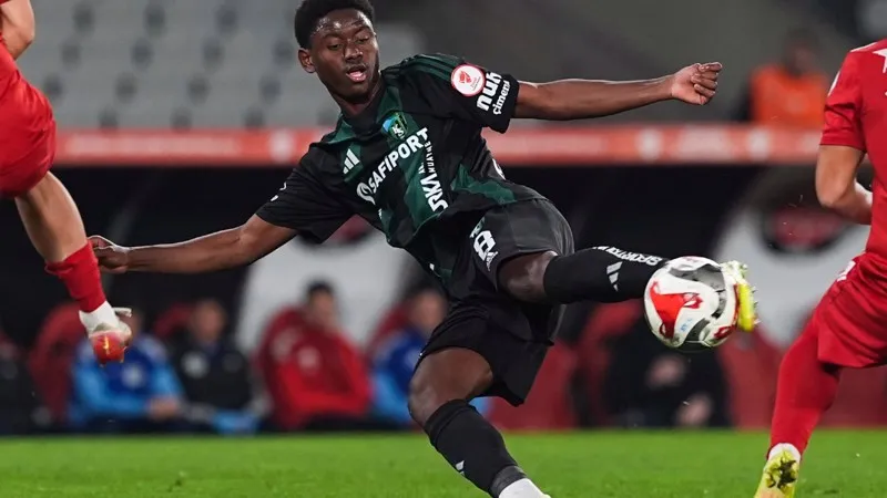 Keita aşık olup Kocaeli'yi terketti