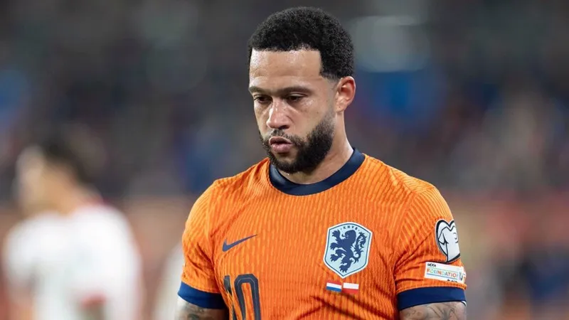Depay'dan sözleşme için fedakarlık