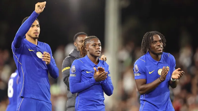 Chelsea, 9 gollü düelloda turladı