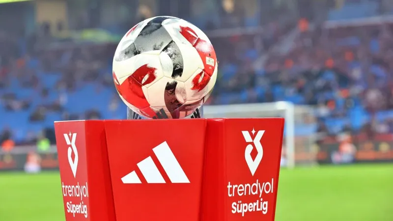 Süper Lig'de 10+4 kuralı değişmedi