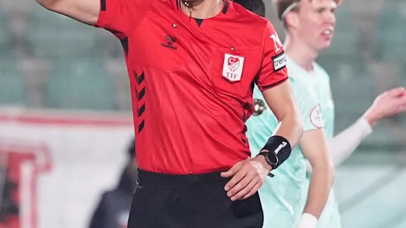 l 1. Lig'de ilk haftanın hakemleri
