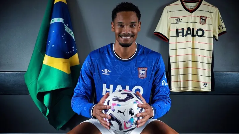 Ipswich, Emersonn'u kadrosuna kattı