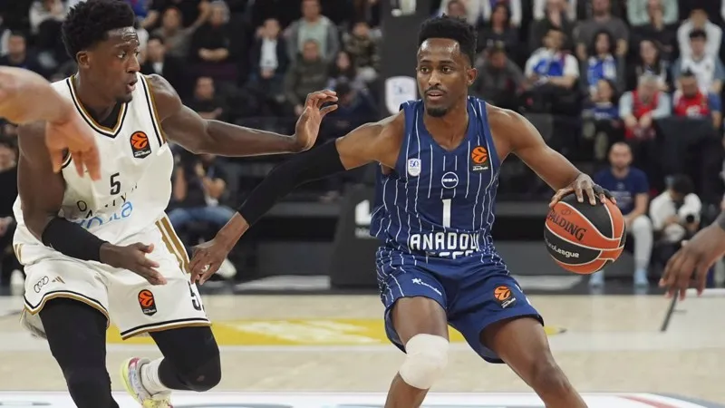 Anadolu Efes'te Beaubois ile yollar ayrıldı