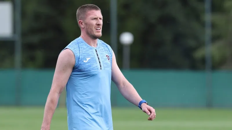 Trabzonspor, Lundstram ile yollarını ayırdı