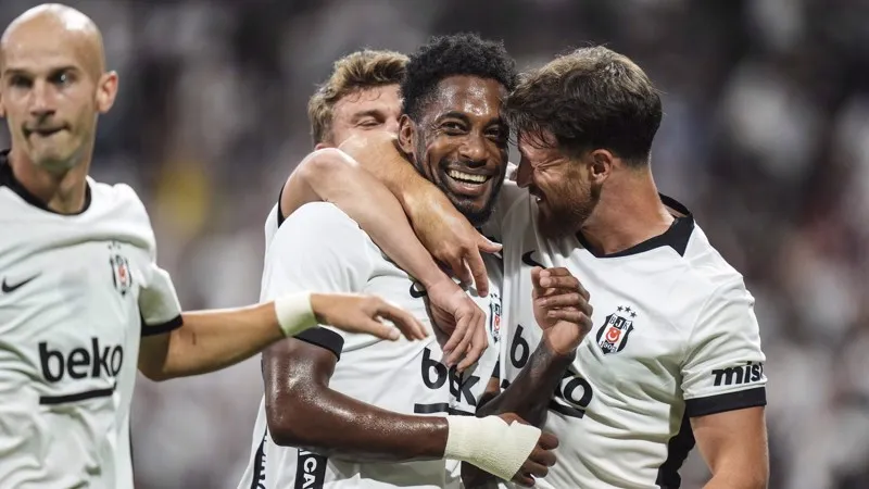 Beşiktaş, Zalgiris'i 3 golle devirdi
