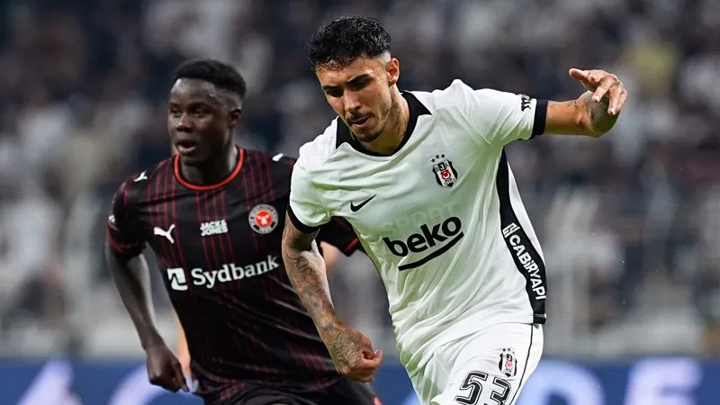 Yazarların Beşiktaş yorumları