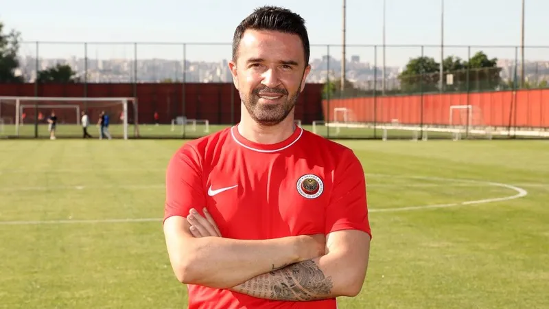 Gönül, Gençlerbirliği yardımcı antrenörü