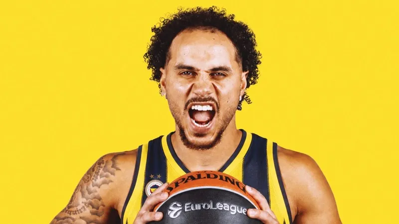 Larkin, Fenerbahçe'de