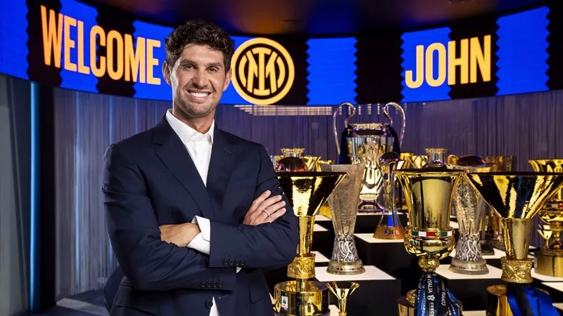 Inter, John Stones'u duyurdu