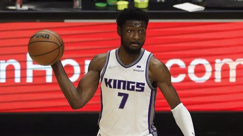 Oyuncu incelemesi: Chimezie Metu 