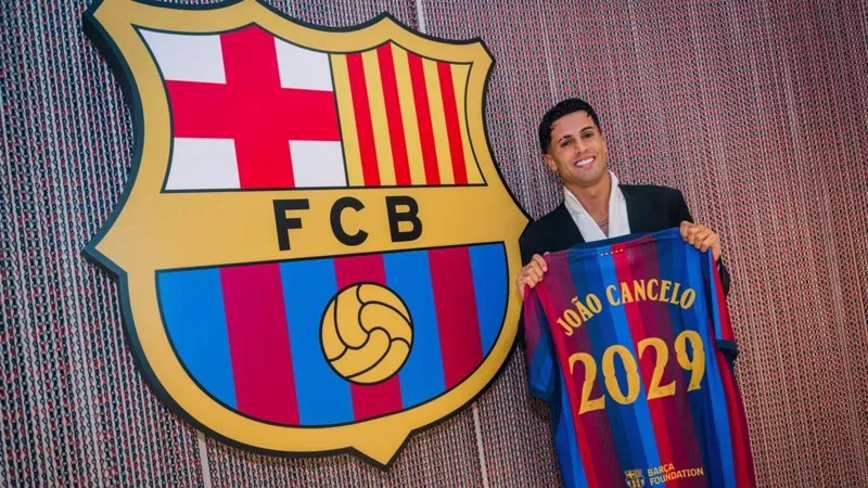 Cancelo tekrar Barcelona'da
