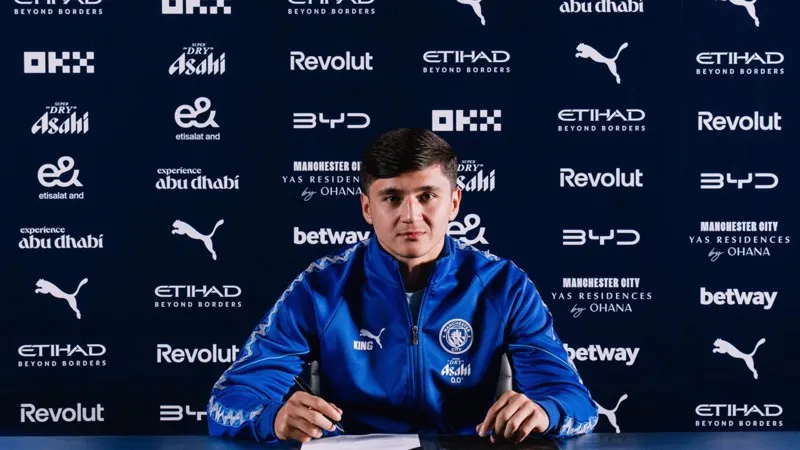 Man. City, Khusanov'un sözleşmesini uzattı