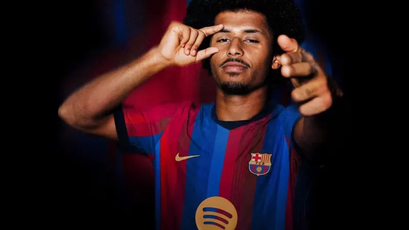 Barça, Adeyemi'yi kadrosuna kattı