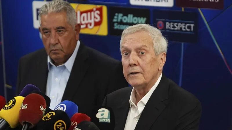 "İsmail Kartal görevinin başındadır"