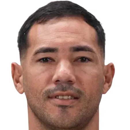 C. González