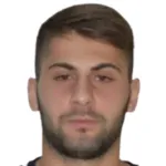 Kadir Karış